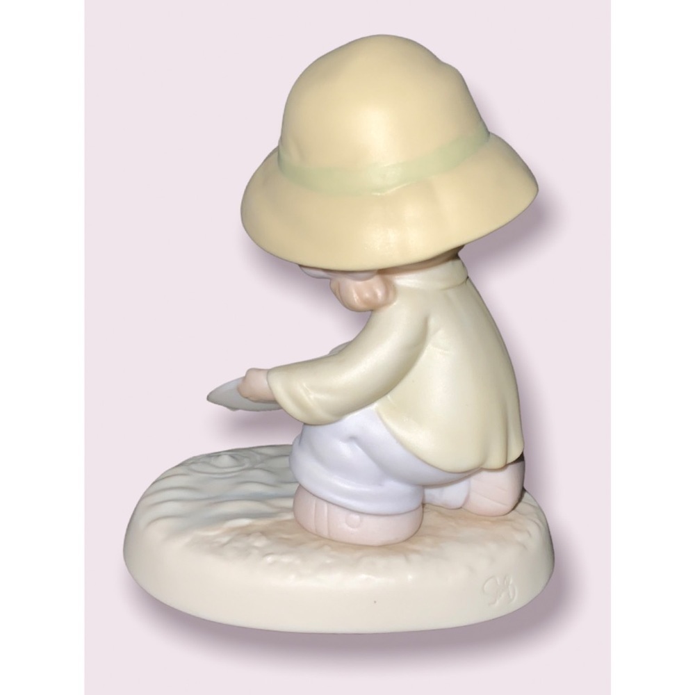 Precious Moments 1985 “You’re One In A Million To Me” Porcelain 5” Figurine - Picture 3 of 6
